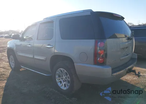 2007 GMC Yukon Denali z USA, uszkodzony, nr VIN 1GKFK63887J317624